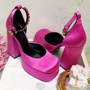 Authentic Versace Pink / Fuxia Aevitas Décolleté Platform Doll Heels